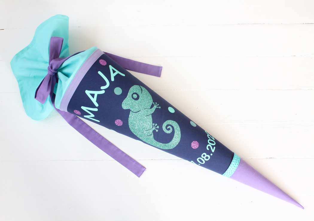 Schultüte mit Chamaeleon lila tuerkis